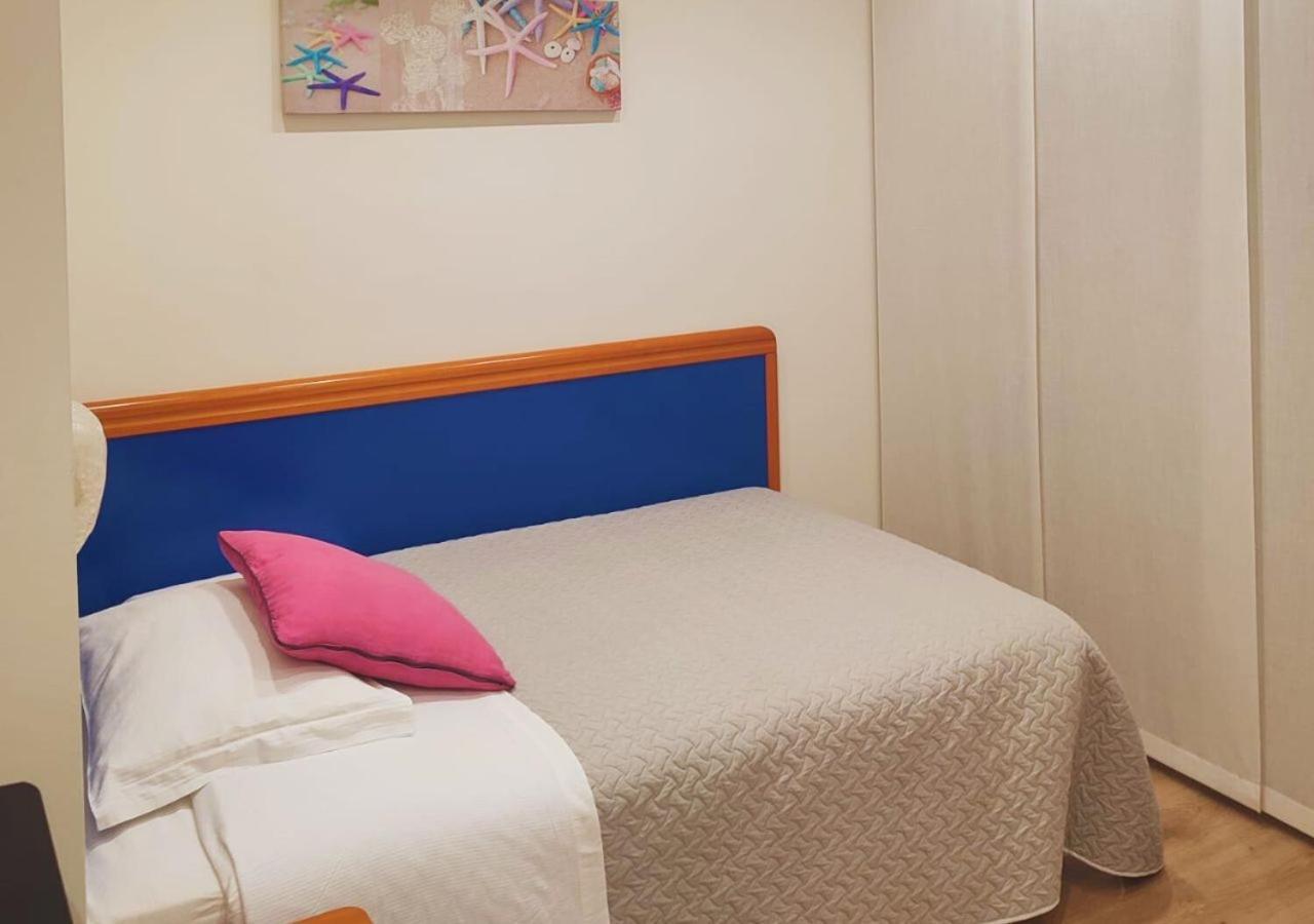 Hotel Riviera B&B Misano Adriatico Exteriör bild